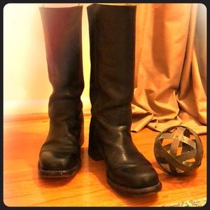 Classic Frye Campus Boots